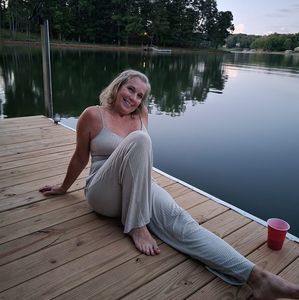 Meet your Posher, Deana